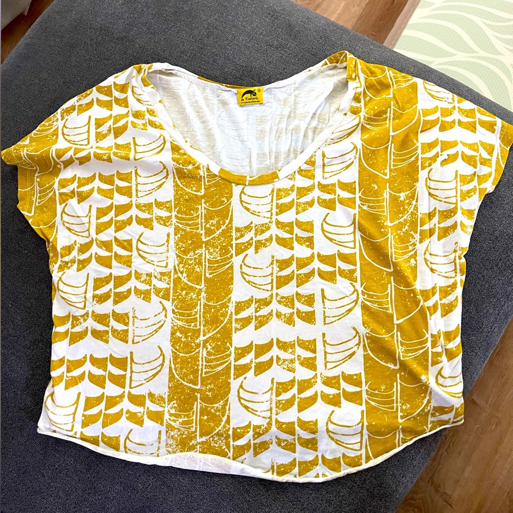 Kealopiko Scoop Neck Tee